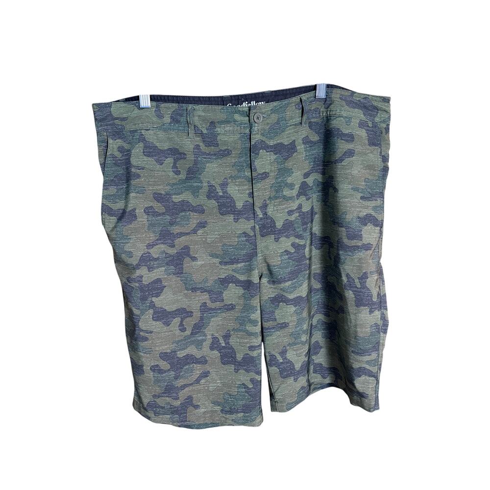 Goodfellow & Co Camo Shorts Men's 40‎ Green Camouflage Flat Front Casual Stretch